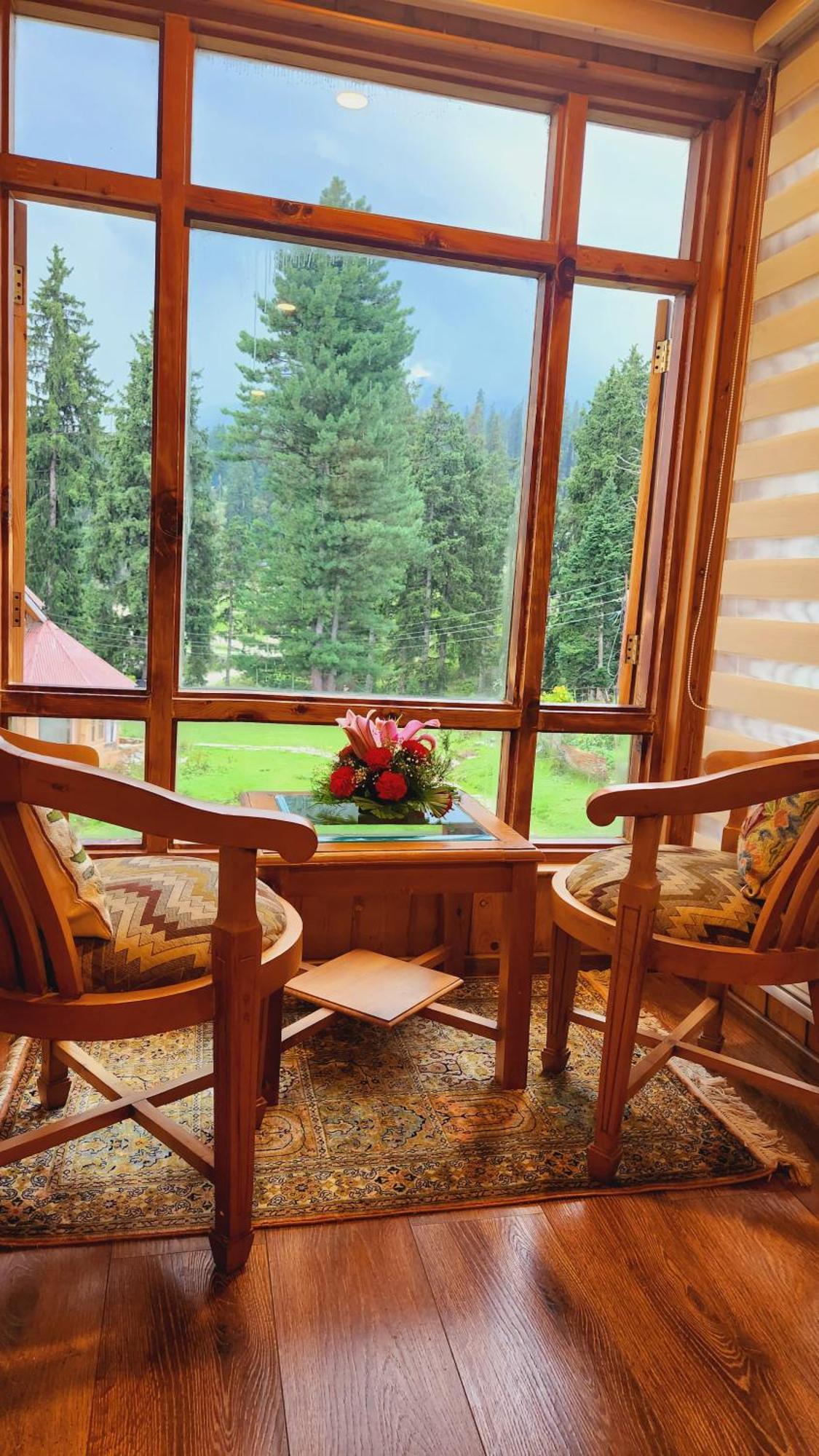 Shaw Inn By Stay Pattern Gulmarg Eksteriør bilde