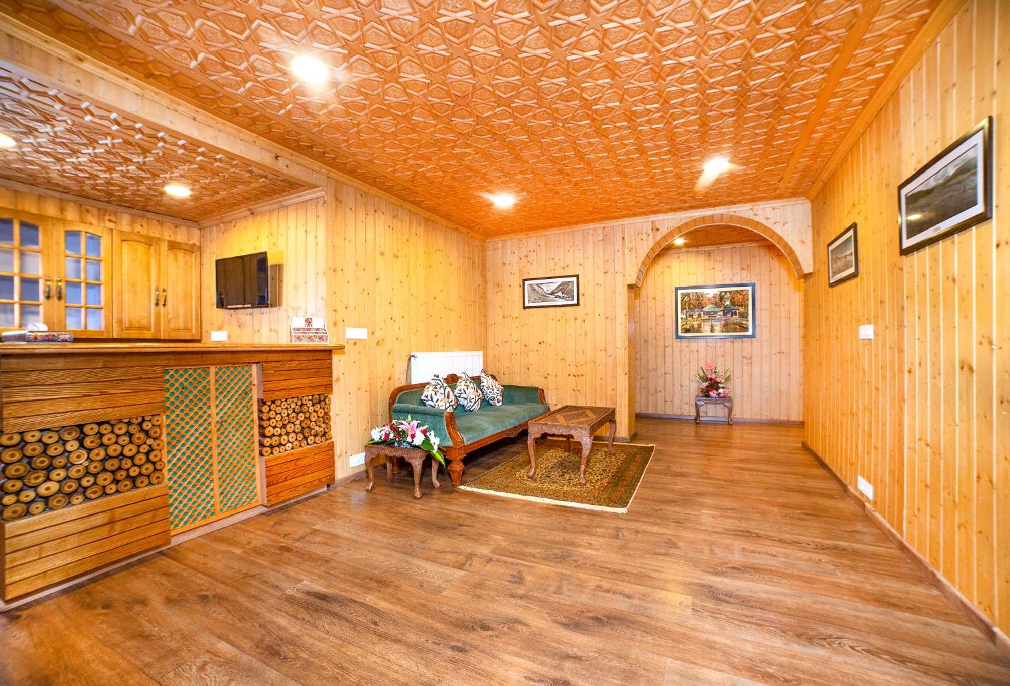 Shaw Inn By Stay Pattern Gulmarg Eksteriør bilde