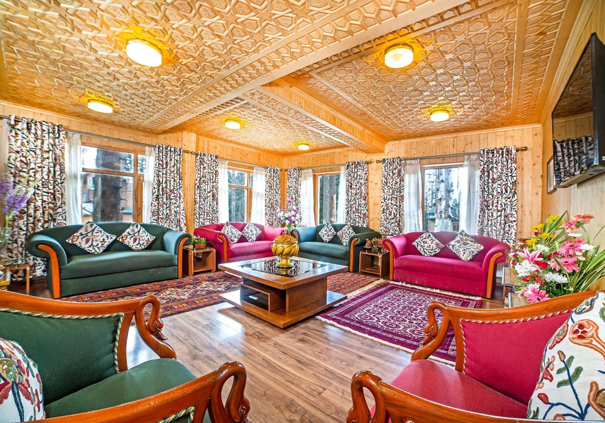 Shaw Inn By Stay Pattern Gulmarg Eksteriør bilde