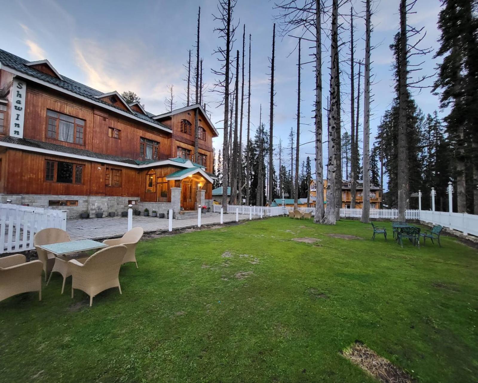 Shaw Inn By Stay Pattern Gulmarg Eksteriør bilde