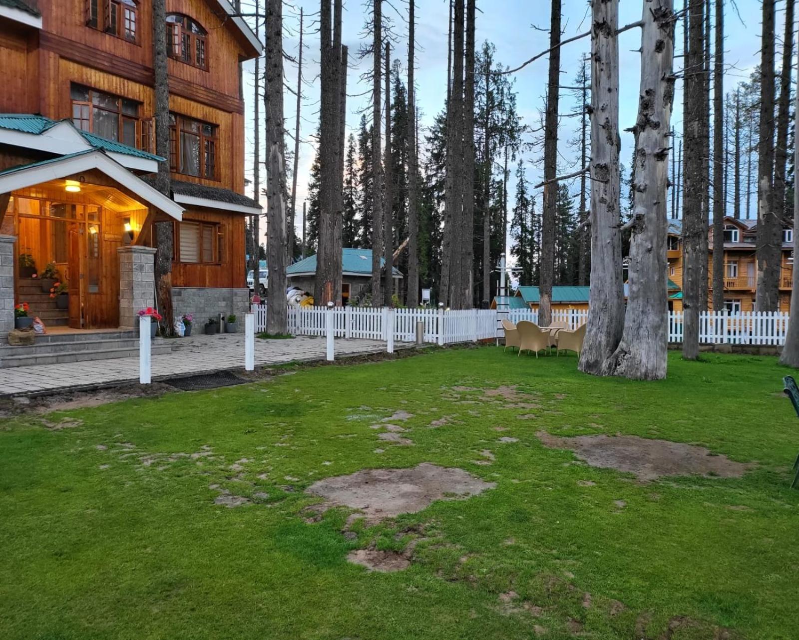 Shaw Inn By Stay Pattern Gulmarg Eksteriør bilde