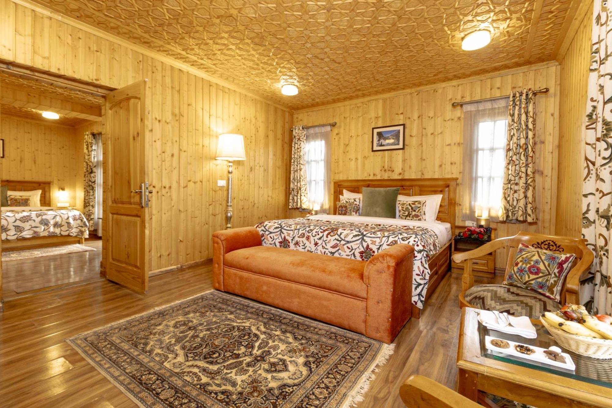 Shaw Inn By Stay Pattern Gulmarg Eksteriør bilde