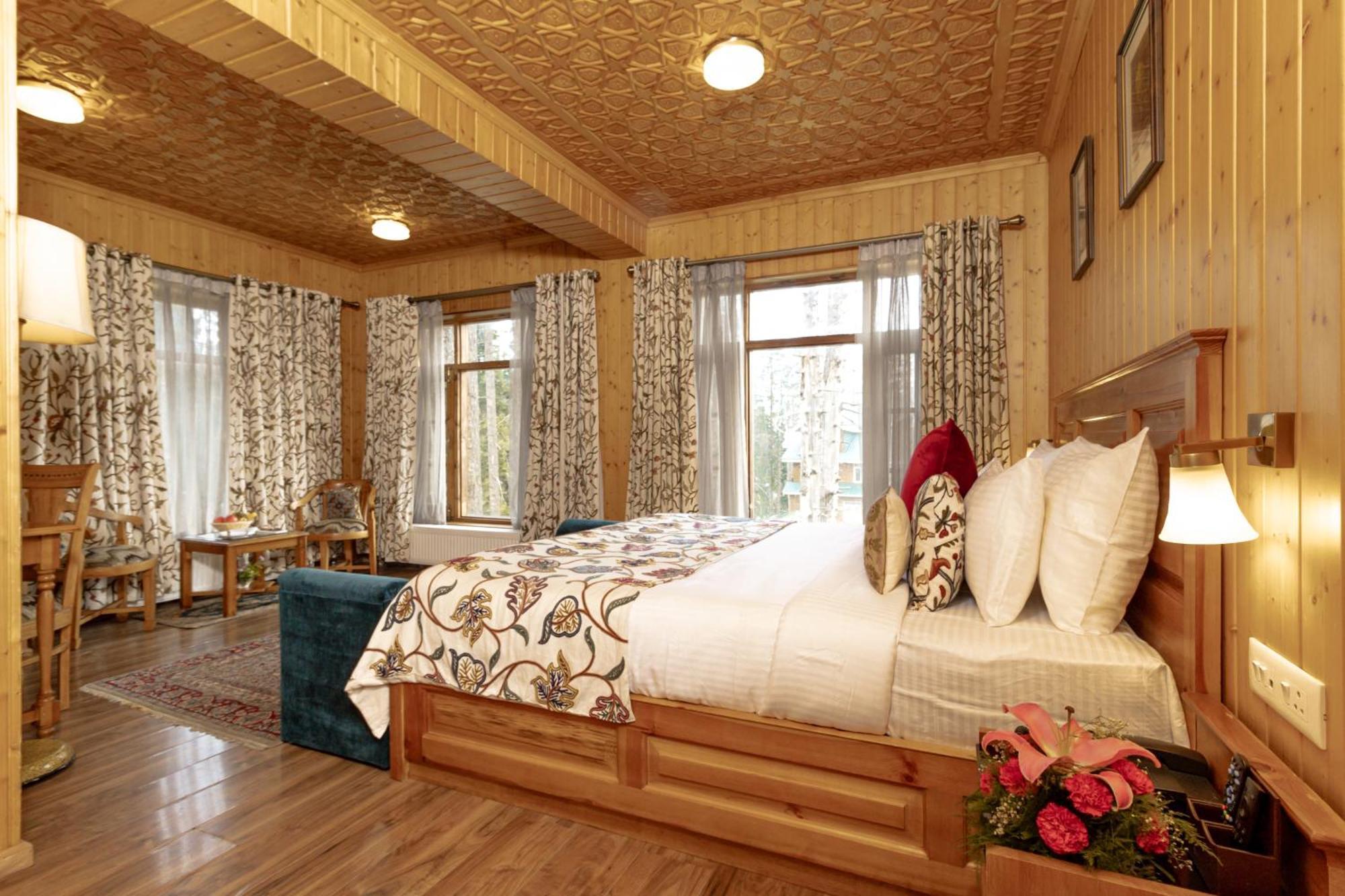 Shaw Inn By Stay Pattern Gulmarg Eksteriør bilde