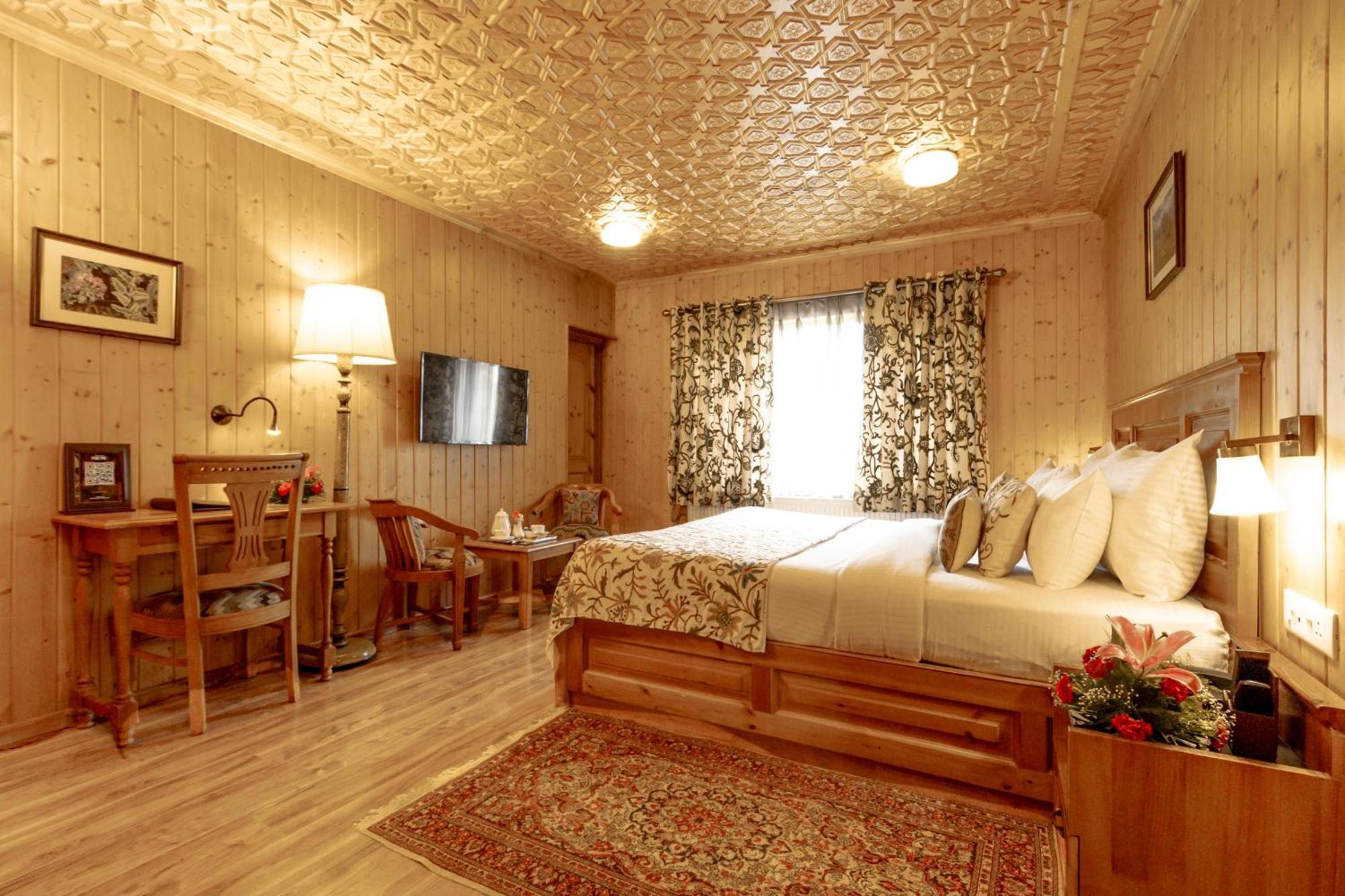 Shaw Inn By Stay Pattern Gulmarg Eksteriør bilde