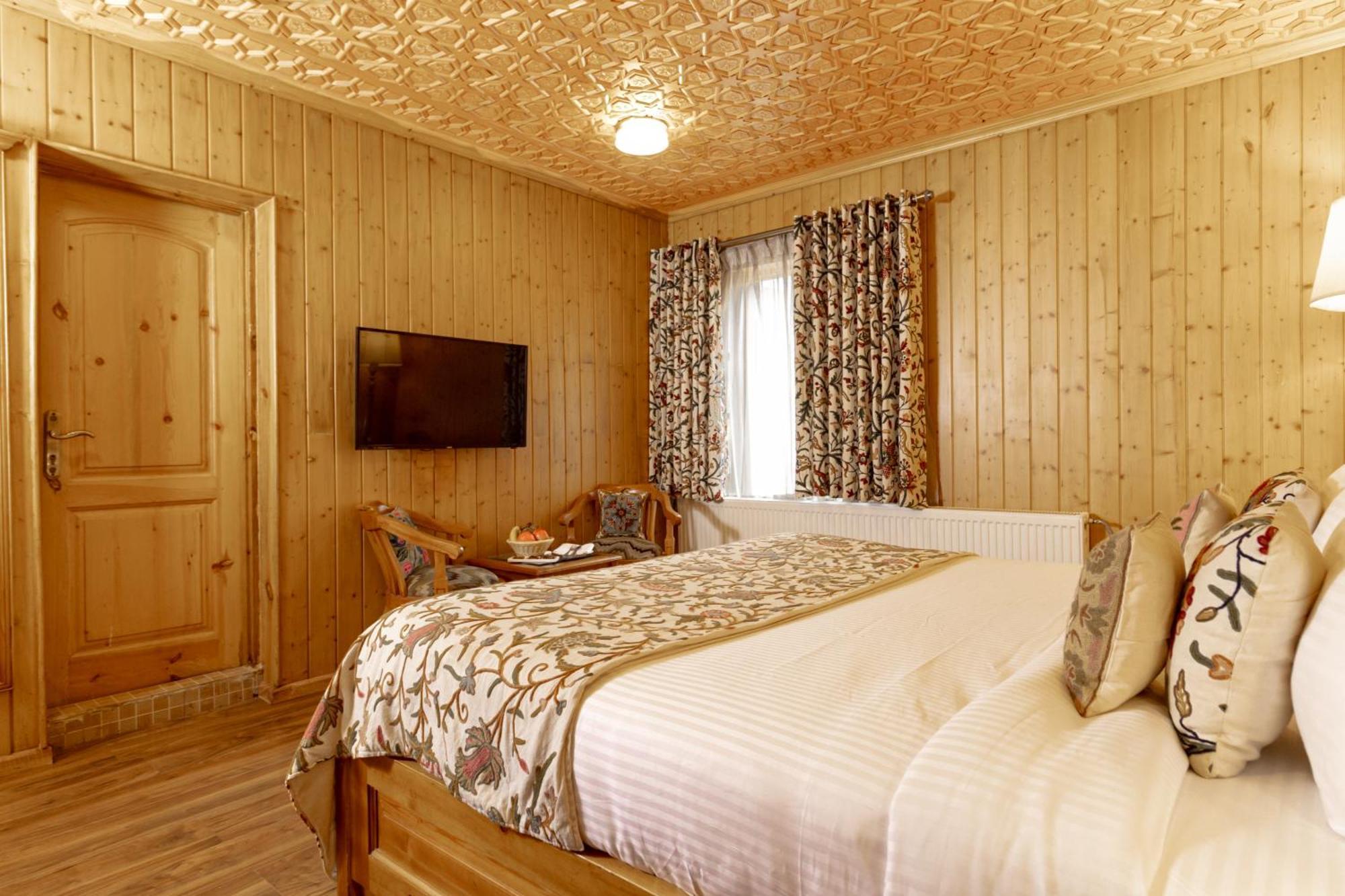 Shaw Inn By Stay Pattern Gulmarg Eksteriør bilde
